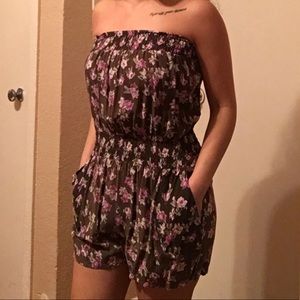 Large Rue 21 strapless romper with pockets